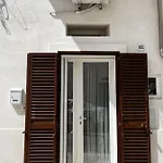 Oda ve Kahvaltı Dimora Nonno Ciccio Polignano a Mare