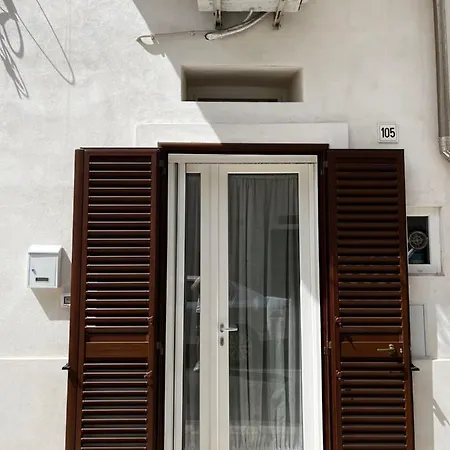 فندق مبيت وإفطار Dimora Nonno Ciccio بولينيانو آ ماري